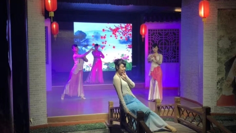 千秋粉黛