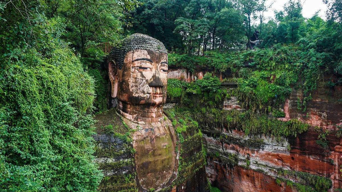 【四川】三昧蜀国、成都、乐山、峨眉、熊猫基地、都江堰、双动5日